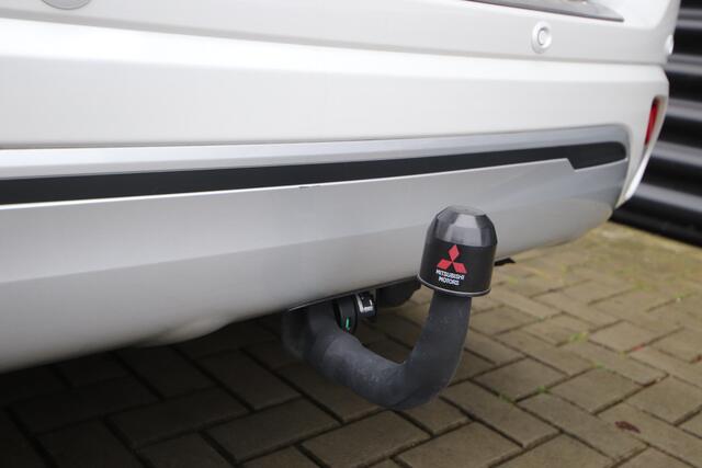 Mitsubishi OUTLANDER 2.4 PHEV Instyle 1e Eig. Slechts 13.254 km! Opendak, Adaptive Cr, Dealer O.H
