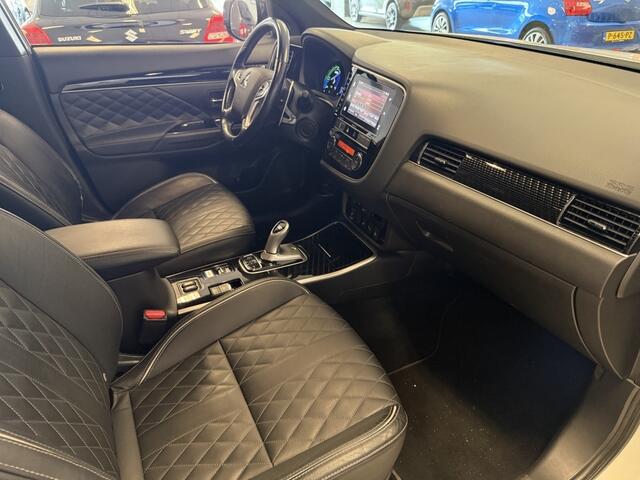 Mitsubishi OUTLANDER 2.4 PHEV Instyle ( Luxe interieur-Apple Carplay-360 camera-Adap.