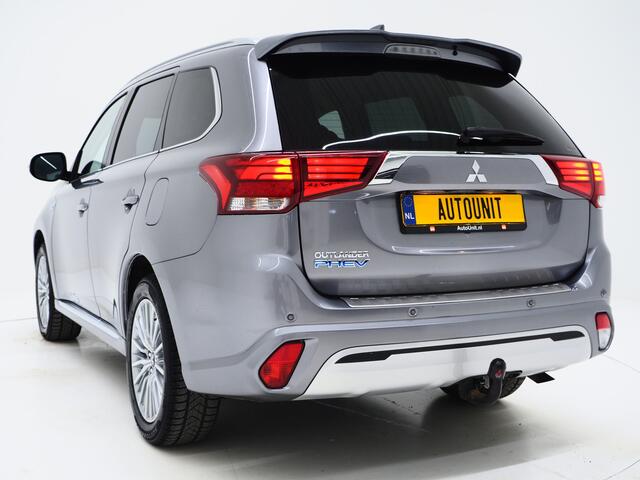 Mitsubishi OUTLANDER 2.4 PHEV Intense | Camera | Keyless | Power Sound | Trekhaak | Stoelverwarming | Carplay
