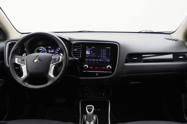 Mitsubishi OUTLANDER 2.4 PHEV Pure