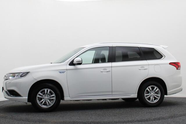 Mitsubishi OUTLANDER 2.4 PHEV Pure