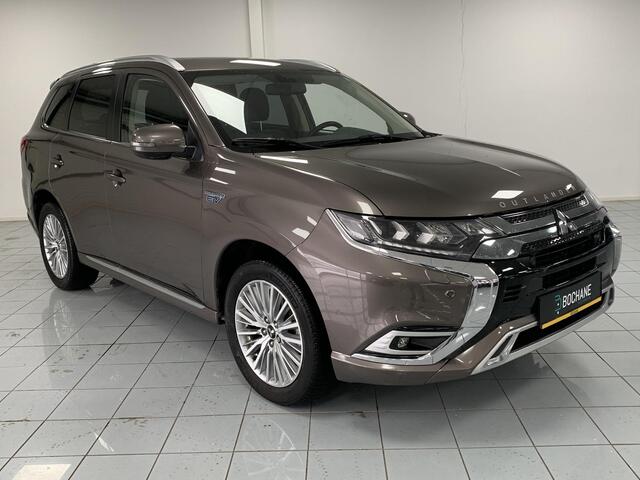 Mitsubishi OUTLANDER 2.4 PHEV Intense+ AFNEEMBARE TREKHAAK | CARPLAY | ELEKTRISCHE ACHTERKLEP
