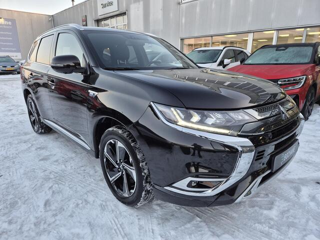 Mitsubishi OUTLANDER 2.4 PHEV S-Edition | Navigatie |