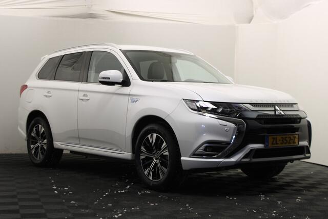 Mitsubishi OUTLANDER 2.4 PHEV Intense |Stoelverwarming|Camera|