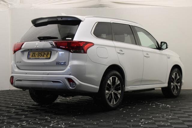 Mitsubishi OUTLANDER 2.4 PHEV Intense |Stoelverwarming|Camera|
