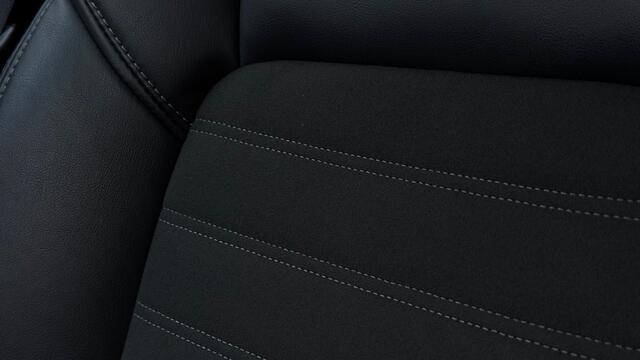 Mitsubishi OUTLANDER 2.4 PHEV Intense, Trekhaak, Cruise, Camera