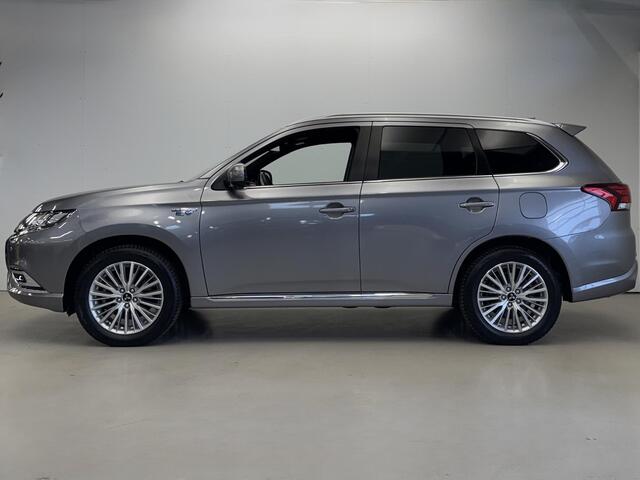 Mitsubishi OUTLANDER 2.4 PHEV Instyle | Schuifdak | Dealer onderhouden | Trekhaak | Leder | Garantie tot 19-08-2028!