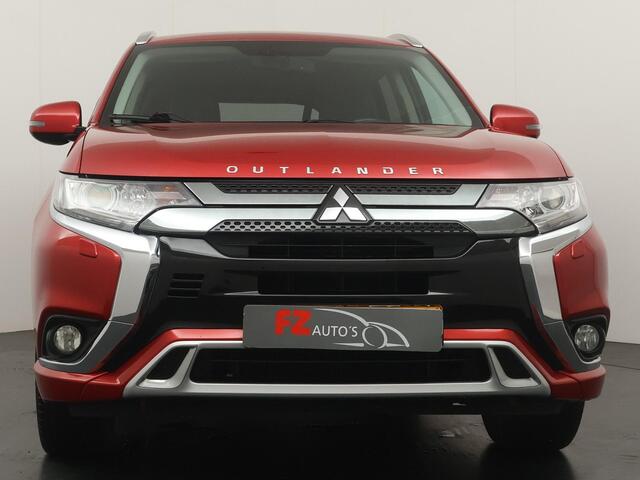 Mitsubishi OUTLANDER 2.4 PHEV Pure - Apple Carplay/Android Auto - Trekhaak - Climate Control