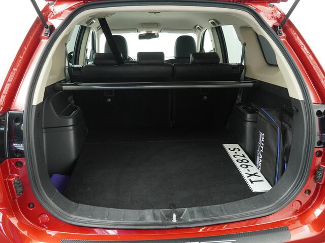 Mitsubishi OUTLANDER 2.4 PHEV Pure - Apple Carplay/Android Auto - Trekhaak - Climate Control