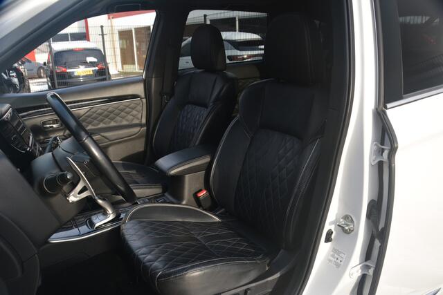 Mitsubishi OUTLANDER 2.4 PHEV S-Edition | Schuif-kanteldak | Leer | Keyless | 360 camera | DAB+ | Dodehoek assist | LDW |