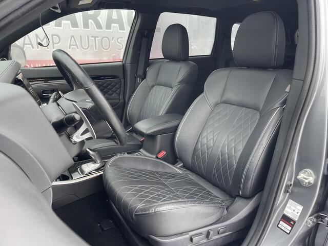 Mitsubishi OUTLANDER 2.4 PHEV Instyle 18"/Trekhaak/LED/Leder/Zonnedak/Stoel + stuurverwarming/Dodehoek/PDC v+a/360 Camera/Apple Carplay & Android Auto