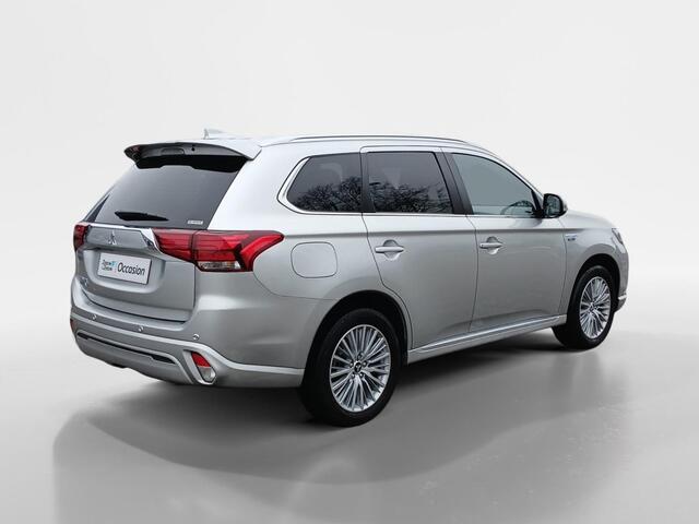 Mitsubishi OUTLANDER 2.4 PHEV Instyle | Alle Opties | Schuifdak | Leder | Adap cruise | Camera PDC v+a | Afn trekhaak |