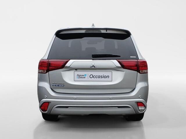 Mitsubishi OUTLANDER 2.4 PHEV Instyle | Alle Opties | Schuifdak | Leder | Adap cruise | Camera PDC v+a | Afn trekhaak |