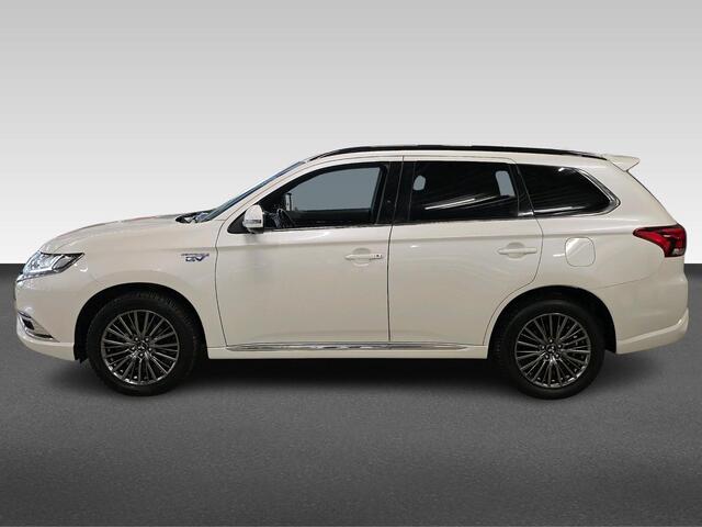 Mitsubishi OUTLANDER 2.4 PHEV S-Edition | Automaat | 4WD | Pano | trekhaak | Volleder | Stoel/Stuur verwarming | 360 Camera |