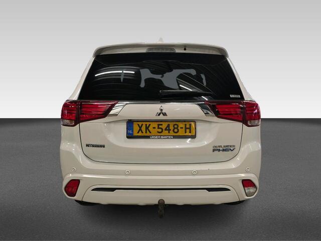 Mitsubishi OUTLANDER 2.4 PHEV S-Edition | Automaat | 4WD | Pano | trekhaak | Volleder | Stoel/Stuur verwarming | 360 Camera |