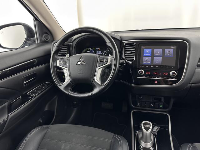 Mitsubishi OUTLANDER 2.4 PHEV Intense (INCL.BTW) *LEATHER-MICROFIBRE | LED-LIGHTS | KEYLESS | CAMERA | HEATED-COMFORTSEATS | ECC | SHIFT-PADDLES | PDC | CRUISE | PRIVACY-GLASS | DAB | TOWBAR | 18''ALU *