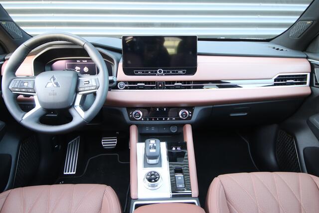 Mitsubishi OUTLANDER 2.4 PHEV Instyle+