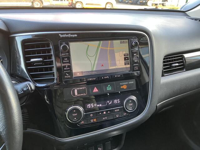 Mitsubishi OUTLANDER 2.2 DI-D 4WD | Dealeronderhouden | 1e Eigenaar | Lees advertentie! |