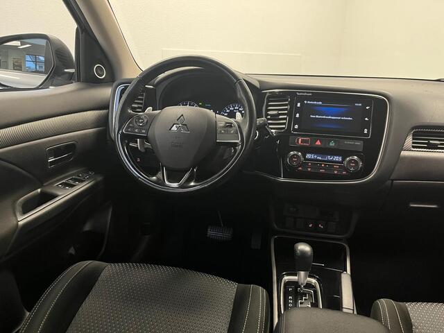 Mitsubishi OUTLANDER 2.0 Connect Pro | 1e-EIG. | TREKHAAK | CARPLAY | CAMERA | 1600 kg TREKGEWICHT!