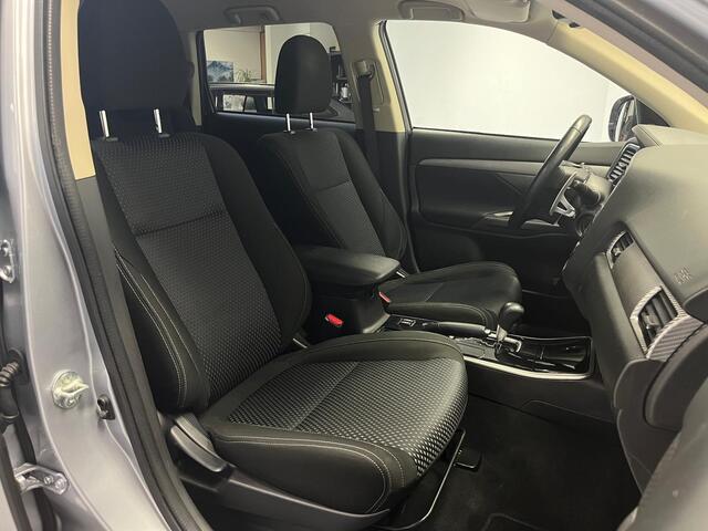 Mitsubishi OUTLANDER 2.0 Connect Pro | 1e-EIG. | TREKHAAK | CARPLAY | CAMERA | 1600 kg TREKGEWICHT!