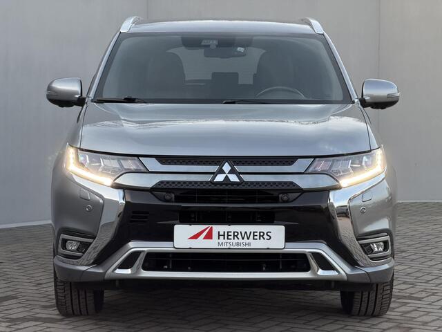 Mitsubishi OUTLANDER 2.4 PHEV Instyle / Fabrieksgarantie tot 11-2028 / Dealer Onderhouden /Adaptieve Cruise / Lederen Bekleding / Navigatie via AppleCarplay & Android auto / Stoel + Stuurverwarming / 360 Camera / Elektr. Stoelen / Elektr. Achterklep /