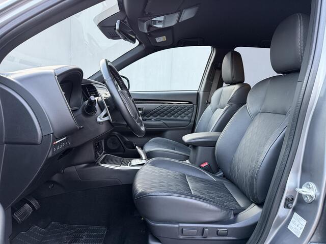 Mitsubishi OUTLANDER 2.4 PHEV Instyle / Fabrieksgarantie tot 11-2028 / Dealer Onderhouden /Adaptieve Cruise / Lederen Bekleding / Navigatie via AppleCarplay & Android auto / Stoel + Stuurverwarming / 360 Camera / Elektr. Stoelen / Elektr. Achterklep /