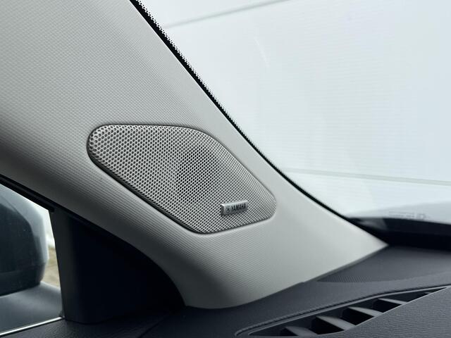 Mitsubishi OUTLANDER 2.4 PHEV Pure / ¤6.000,- Voordeel Op Nieuwprijs / Elektrische Range 86 KM WLTP / 1600KG Trekgewicht / 8 Jaar Fabrieksgarantie