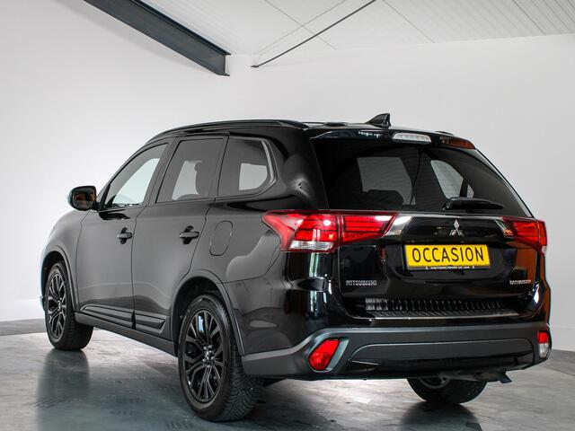 Mitsubishi OUTLANDER 2.0 Instyle, 7-Persoons, Keyless, Schuifdak,
