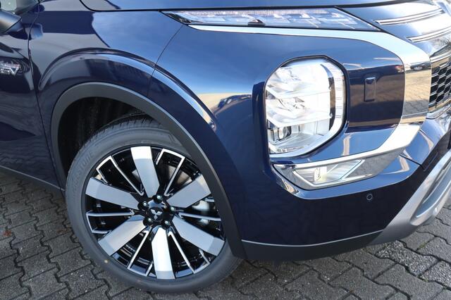 Mitsubishi OUTLANDER 2.4 PHEV First Edition