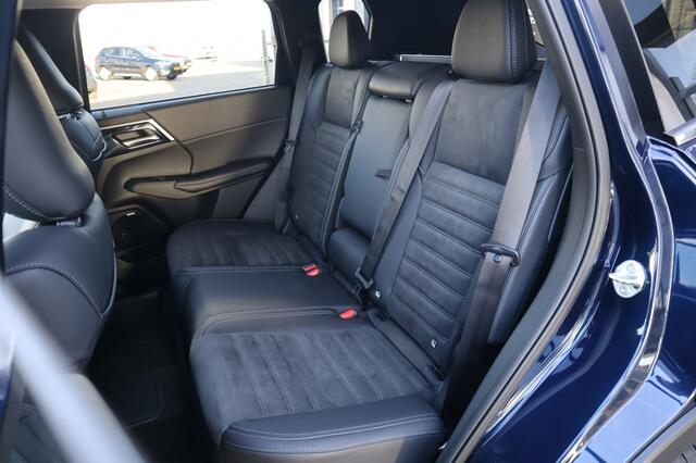 Mitsubishi OUTLANDER 2.4 PHEV First Edition