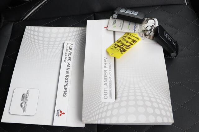 Mitsubishi OUTLANDER 2.4 PHEV S-Edition | Leder | 360 graden camera | Trekhaak