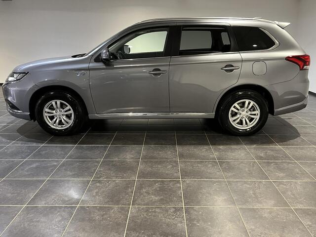 Mitsubishi OUTLANDER 2.4 PHEV Pure | Apple Carplay/Android Auto | Stoelverwarming | Camera