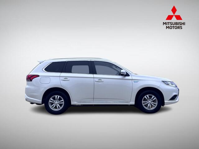 Mitsubishi OUTLANDER 2.4 PHEV Pure incl. Trekhaak!