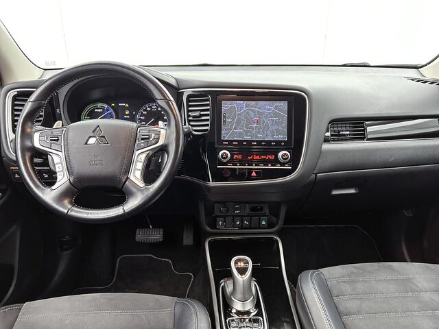Mitsubishi OUTLANDER 2.4 PHEV Pure+ leseman opgegeven