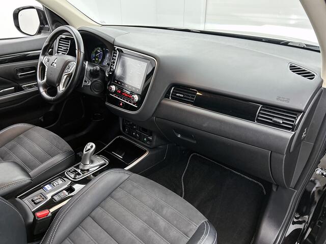 Mitsubishi OUTLANDER 2.4 PHEV Pure+ leseman opgegeven