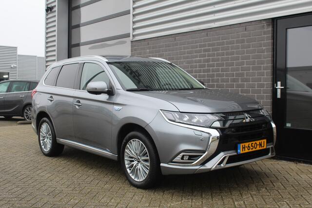 Mitsubishi OUTLANDER 2.4 PHEV Intense+ / Carplay / Schuifdak / 360 Camera / N.A.P.