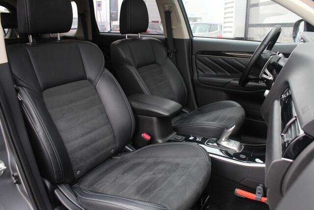 Mitsubishi OUTLANDER 2.4 PHEV Intense+ / Carplay / Schuifdak / 360 Camera / N.A.P.