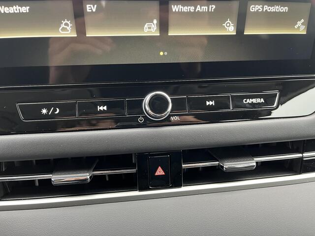 Mitsubishi OUTLANDER 2.4 PHEV Pure / ¤6.000,- Voordeel Op Nieuwprijs / Elektrische Range 86 KM WLTP / 1600KG Trekgewicht / 8 Jaar Fabrieksgarantie