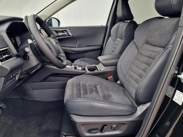 Mitsubishi OUTLANDER 2.4 PHEV First Edition / ¤6.000,- Voordeel Op Nieuwprijs / Elektrische Range 86 KM WLTP / 1600KG Trekgewicht / 8 Jaar Fabrieksgarantie