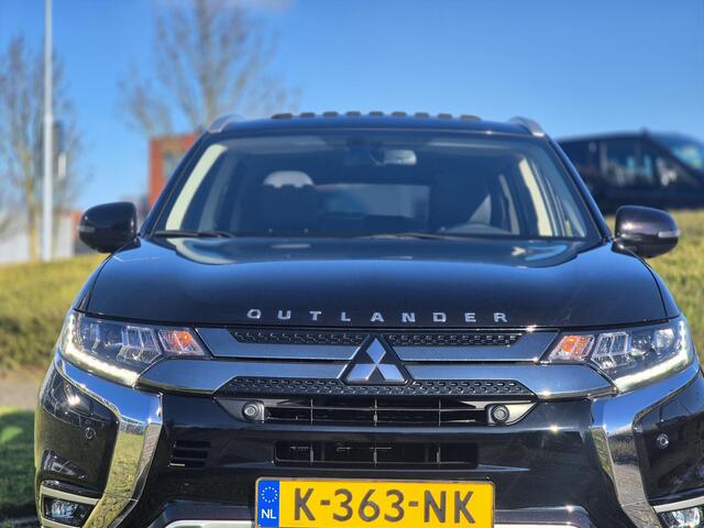 Mitsubishi OUTLANDER 2.4 PHEV Intense+