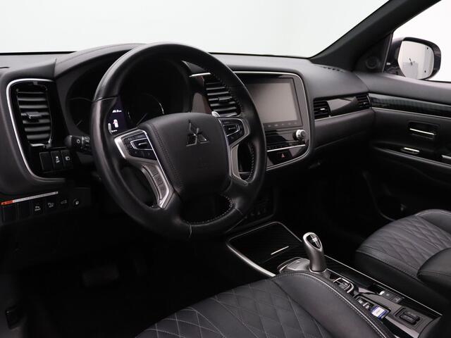 Mitsubishi OUTLANDER 2.4 PHEV Intense+ 225pk 360° Camera | Cruise | Parkeersens. v+a | Stoel-/stuurverw.