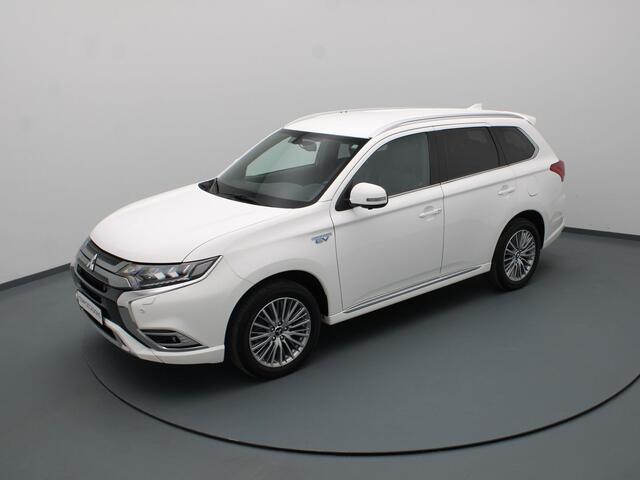 Mitsubishi OUTLANDER 2.4 PHEV Intense+ 225pk 360° Camera | Cruise | Parkeersens. v+a | Stoel-/stuurverw.