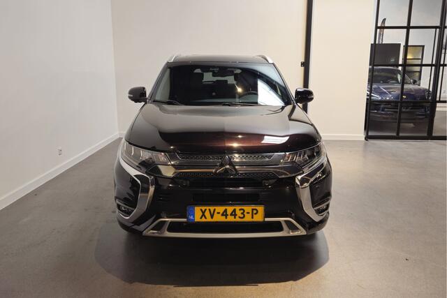 Mitsubishi OUTLANDER 2.4 PHEV Instyle - Stoel/Stuurverwarming - Trekhaak - Schuif/kanteldak - Apple Carplay/Android auto - Adaptive Cruise - Dodehoekdetectie - Premium Audio - Speciale lak