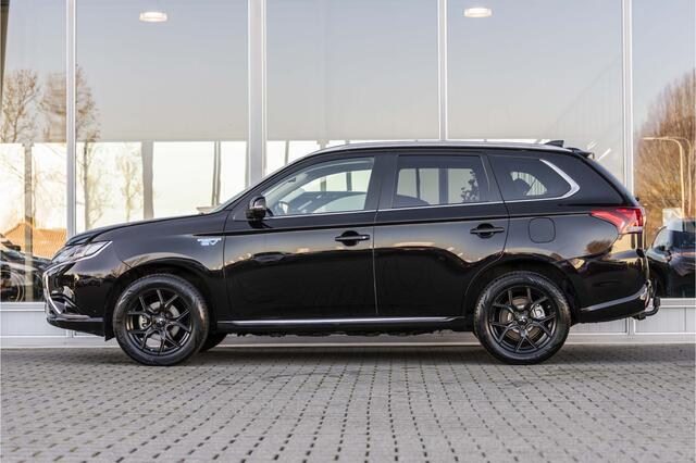 Mitsubishi OUTLANDER 2.0 PHEV Pure | Camera | Trekhaak | Stoelverw.