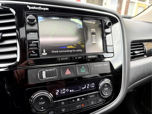 Mitsubishi OUTLANDER 2.0 PHEV Prestige Leer, Schuif-kanteldak, Trekaak