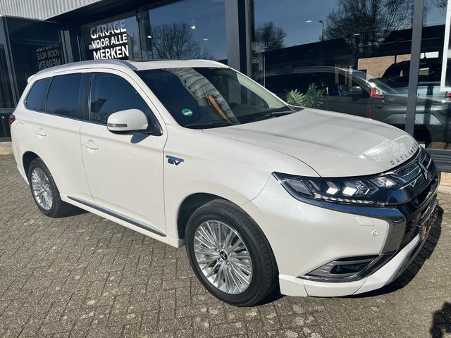 Mitsubishi OUTLANDER 2.4 PHEV Intense+