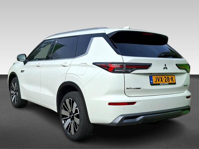 Mitsubishi OUTLANDER 2.4 PHEV Instyle+ Inclusief ¤4.000,- voordeel