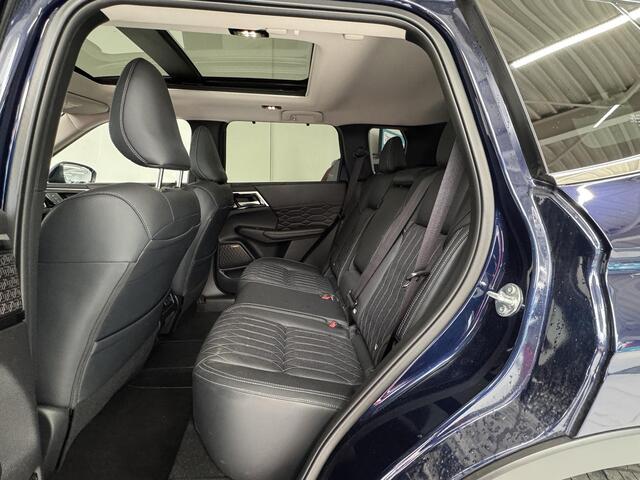 Mitsubishi OUTLANDER 2.4 PHEV Instyle | Navigatie | YAMAHA Audio | Panoramadak | Stoel + stuurverwarming | 360 Camera |