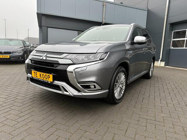 Mitsubishi OUTLANDER 2.4 PHEV Business Camera Apple-CarPlay Trekhaak