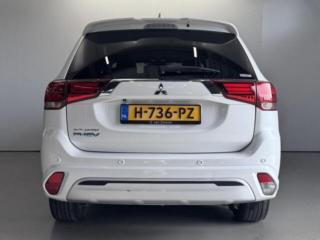 Mitsubishi OUTLANDER 2.4 PHEV Intense+ | Schuifdak | Navi | NL Auto | Rijklaarprijs